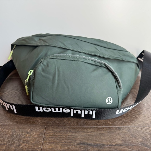lululemon athletica Handbags - Lululemon Athletica green 6L Crossbody Bag